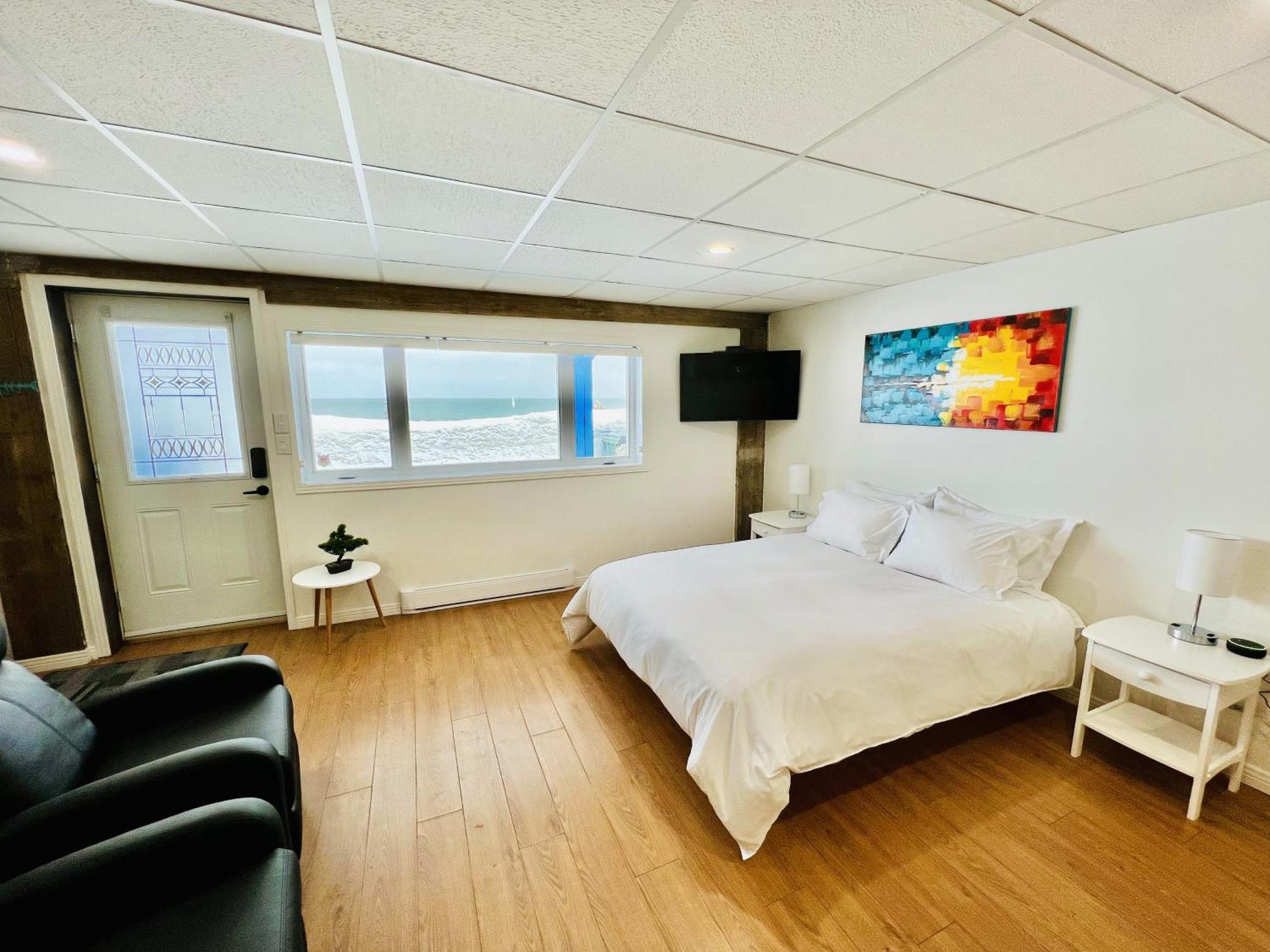 L'Appat Buvette Et Couchette De Sainte-Luce - Appartements De Vacances Modernes, Calmes Et Ressourcant Sur Le Fleuve Exterior photo